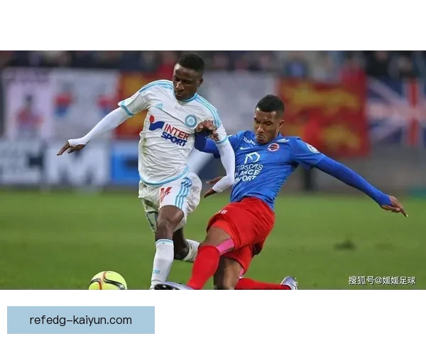 阿兹蒙进攻创造力持续提升，表现稳健备受期待